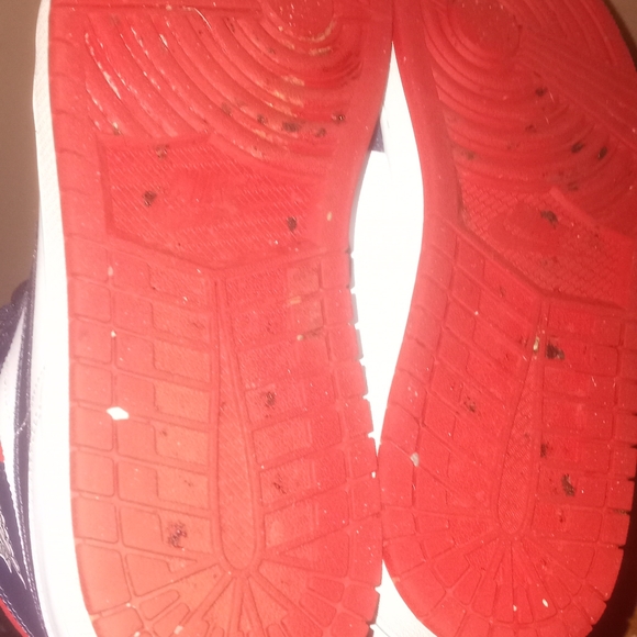 Jordan 1s - Picture 2 of 4